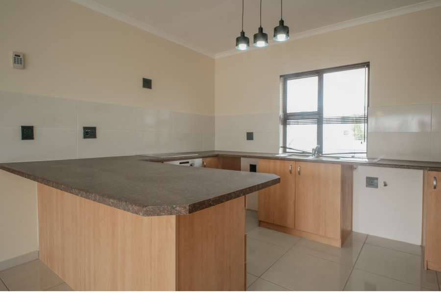 To Let 2 Bedroom Property for Rent in Burgundy Estate Western Cape